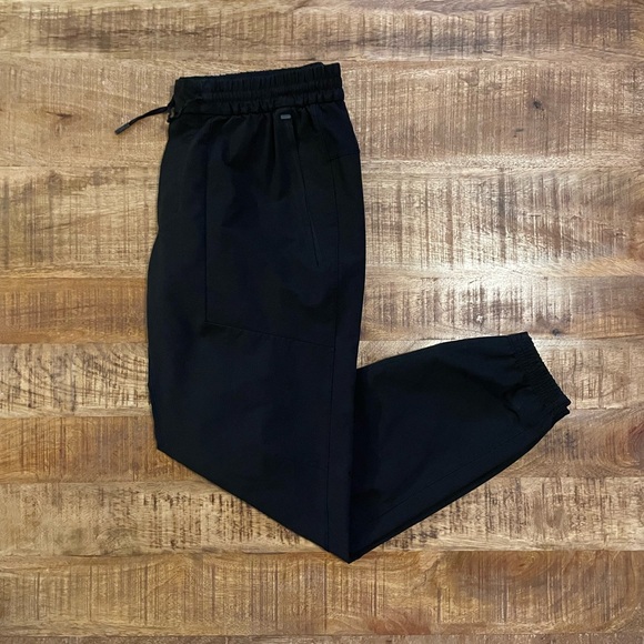 Lululemon License to Train Joggers